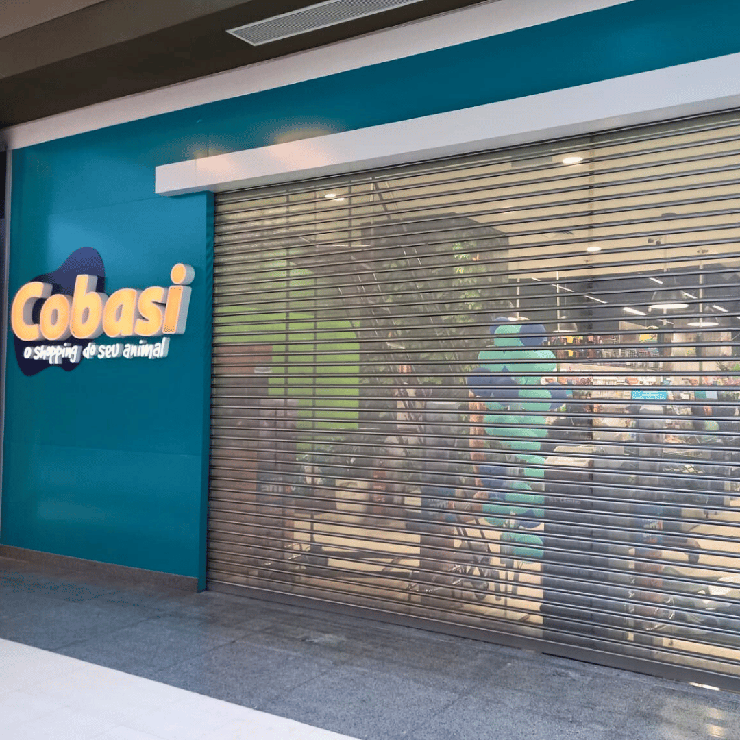 Porta de Aço: Fabricação e Instalação em SP (Manual e Automática) | EBPA