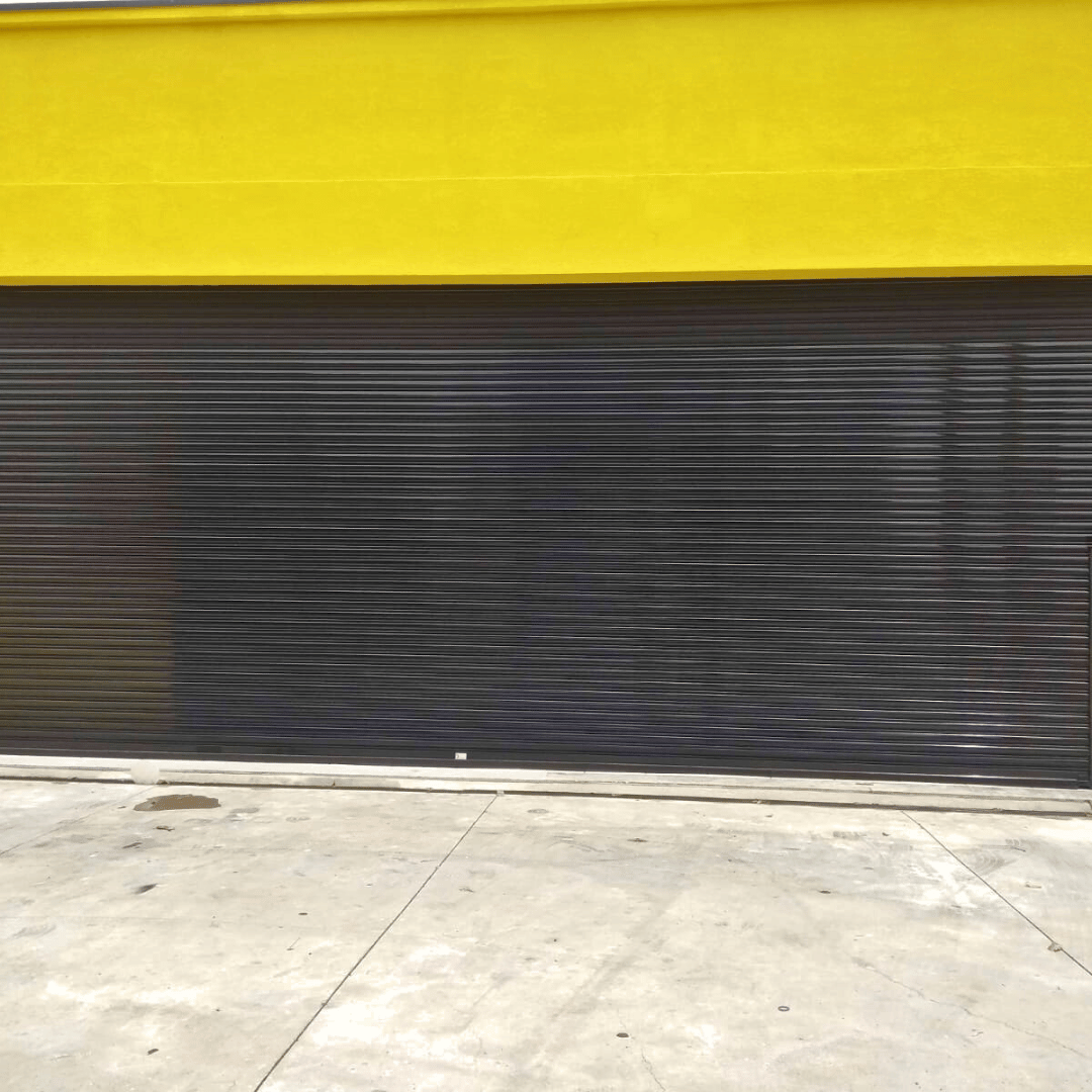 Porta de Aço para Centro Logístico em SP: Padronização para Docas e Operação sem Gargalo | EBPA