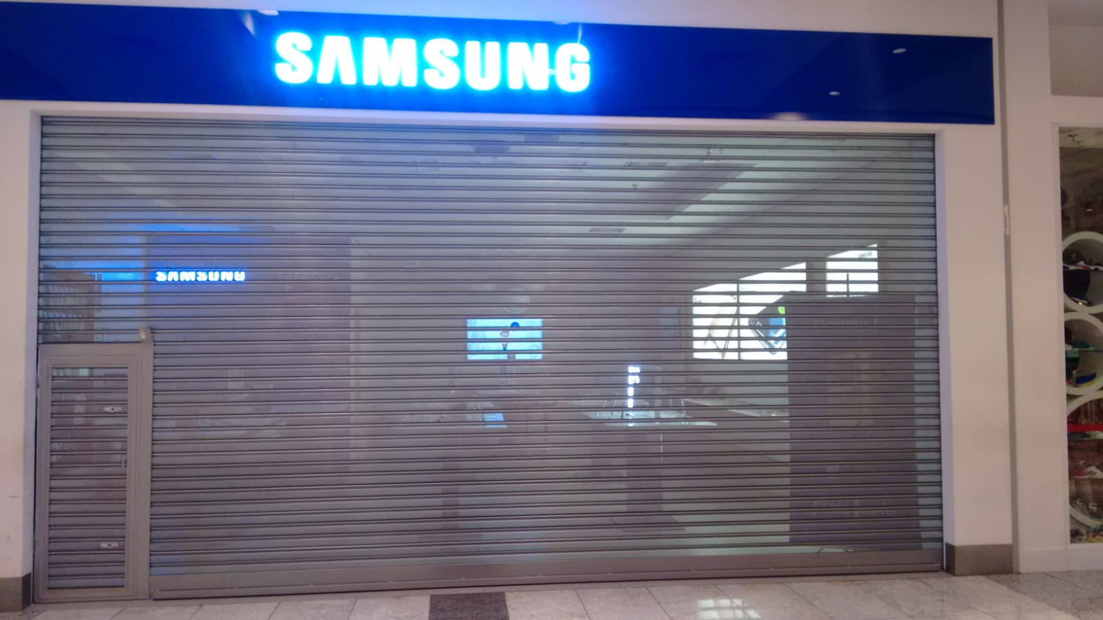 Porta de aço comercial para loja